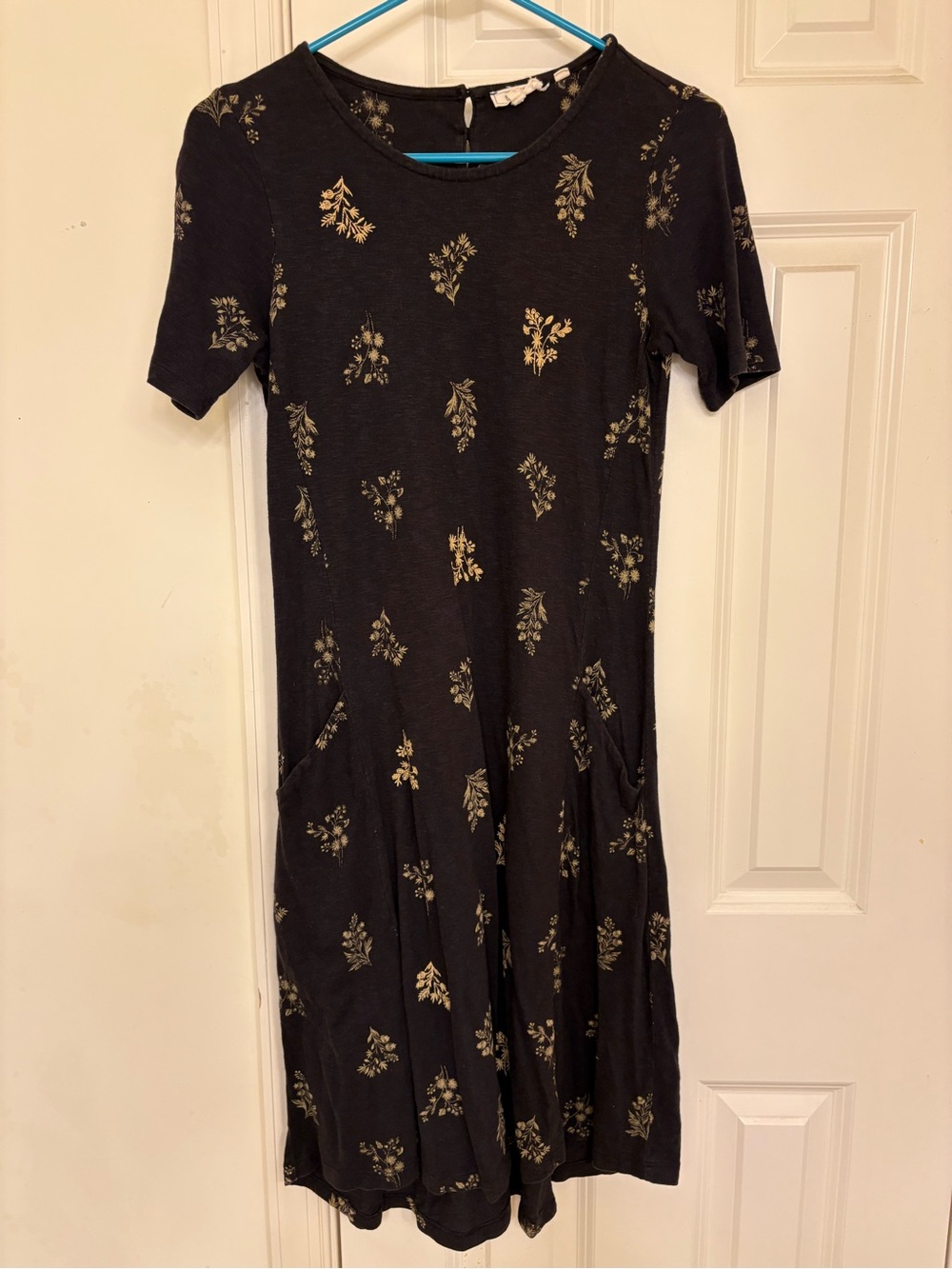 Fat Face Black Short-Sleeve Midi Dress with Gold Botanical Print
